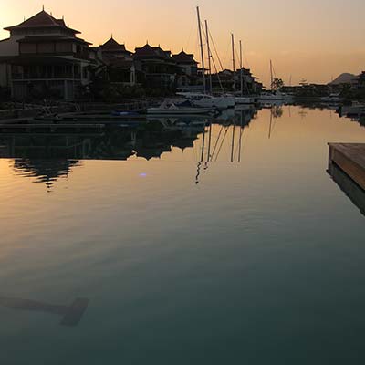 Rimflow lap pool in the Seychelles.